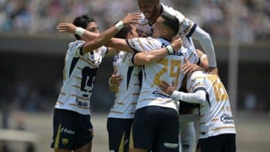 Jugadores de los Pumas celebran un gol durante un partido del Apertura 2024 de la Liga MX. Pumas vs Pachuca liga mx festejo gol Liga MX vs MLS Vancouver vs Pumas Tabla general Pumas vs Tigres