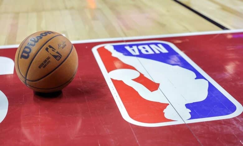 La NBA comenzó a jugar fuerte en los mercados de pases.