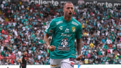 Nicolas Diente López con el Club León en competencia por un partido de la Liga MX, Camp Nou, México 2024.