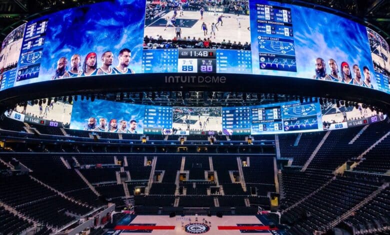 Los Ángeles Clippers estrenará la temporada de la NBA en su nuevo estadio: el Intuit Dome.