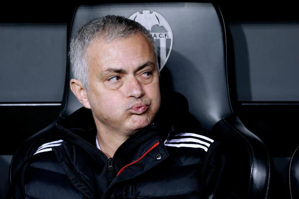 Mourinho se queda sin opciones en la Champions.