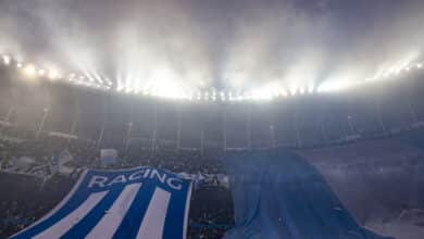 Racing Club hinchas fanáticos en el Cilindro de Avellaneda