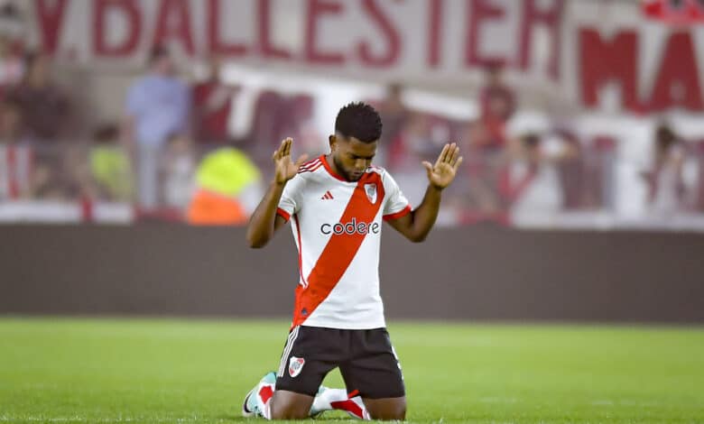 Miguel Ángel Borja deberá cuidarse en el duelo ante Colo Colo por la Libertadores