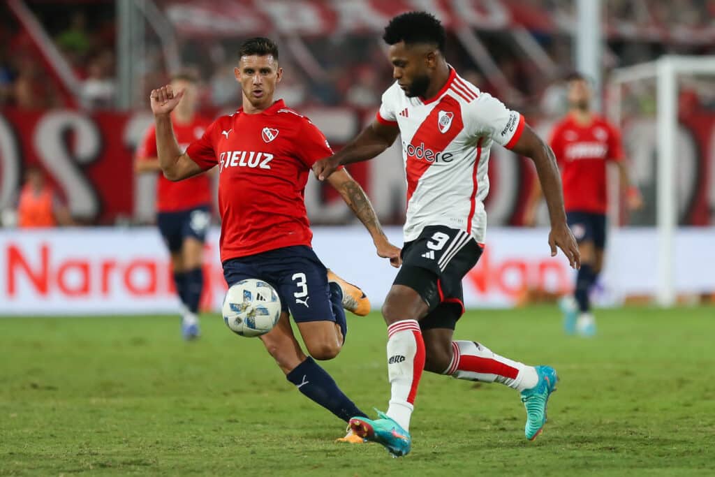 Independiente vs Argentinos chocan en el Libertadores de América.