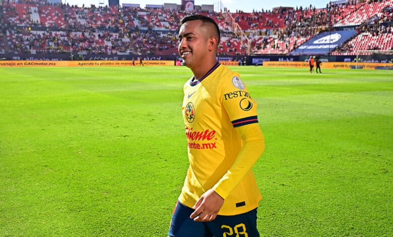 Erick Sánchez arrancó desde la banca ante St. Louis.