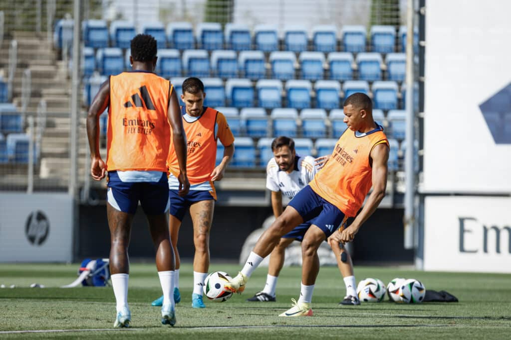 Kylian Mbappé Vinicius Junior Real Madrid Entrenamiento