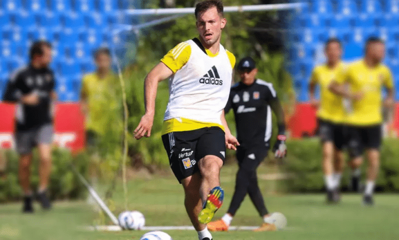 Eugenio Pizzuto entrenando con Tigres UANL por la Liga MX Clausura 2024