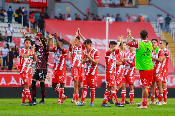 Jugadores del Necaxa celebran su triunfo vs Puebla en el Apertura 2024 de la Liga MX. Seattle Sounders vs Necaxa