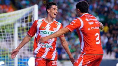 Fernando Arce del Necaxa celebra su gol vs Leon en el juego del Apertura 2024 de la Liga MX. Seattle Sounders vs Necaxa San José vs Necaxa