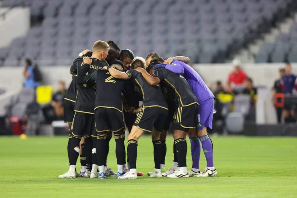 Jugadores de Los Ángeles FC previo a un partido de la MLS 2024. Los Ángeles vs Colorado Rapids