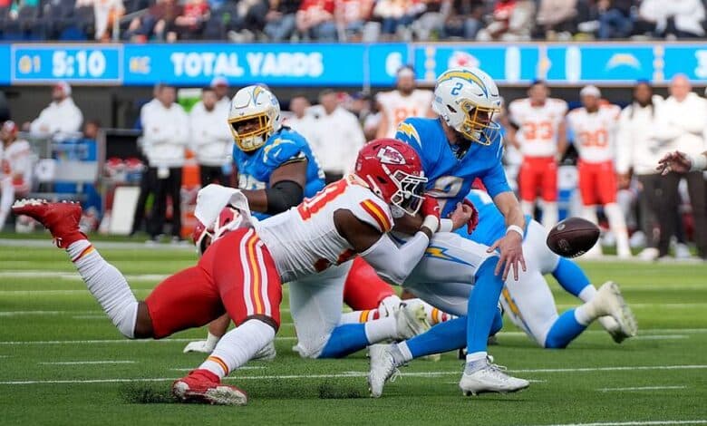 Kansas City Chiefs vs Los Ángeles Chargers, será uno de los encuentro claves de la NFL.