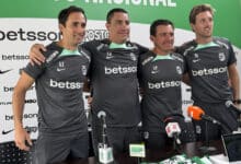 Cuerpo Técnico Atlético Nacional 2024 encabezado por Efraín Juárez