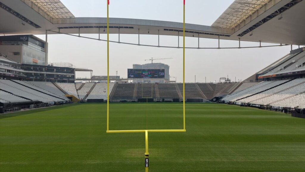 Así espera el Neo Quimica Arena del Corinthians el histórico partido de la NFL. (@Manytops)