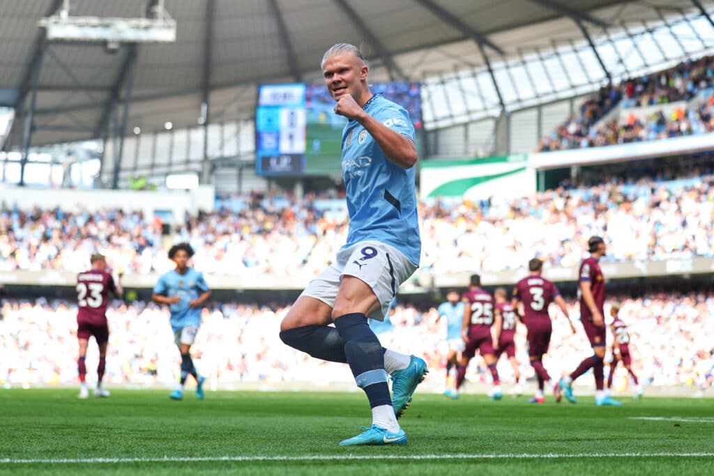 Manchester City vs Arsenal: Erling Haaland deberá estar a la altura en un partidazo de Premier League. (Photo by Robbie Jay Barratt - AMA/Getty Images)