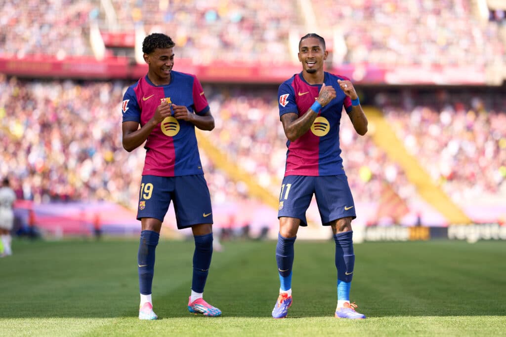 Villarreal vs Barcelona: El equipo de Hansi Flick buscará recomponerse de su mal debut en la Champions League. (Photo by Alex Caparros/Getty Images)