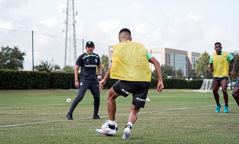 Luis Ernesto Pérez, uno de los asistentes de Efraín Juárez. Atlético Nacional vs. Santa Fe se juega el lunes 4 de noviembre