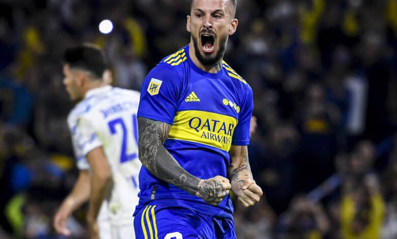 Dario benedetto llegaria a queretaro: aqui festejando un gol de boca