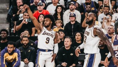 LeBron y Bronny James hicieron historia en la pretemporada de la NBA.