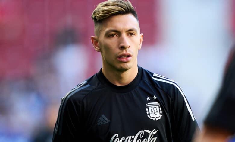 lIsandro martinez con argentina