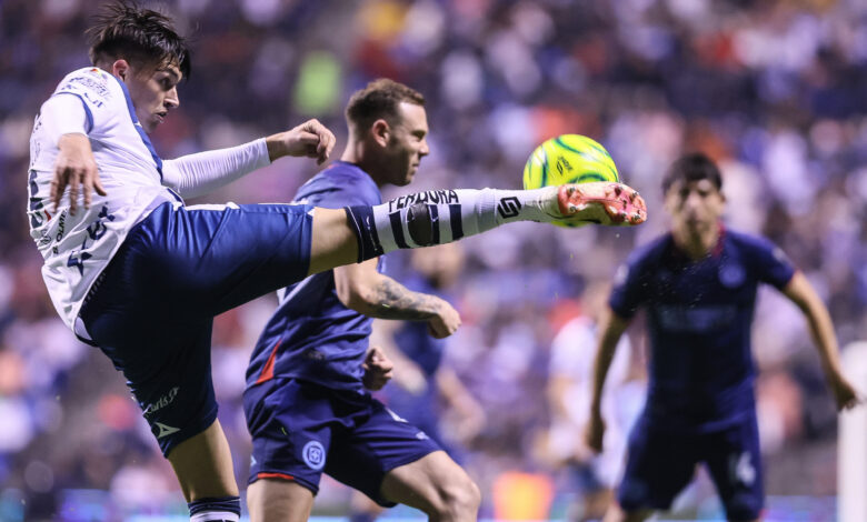 Puebla vs Cruz Azul en la torneo CL 2024.