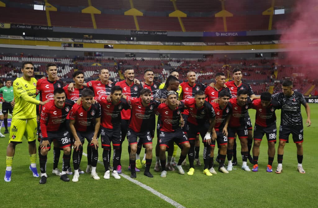 El equipo del Atlas en el Estadio Jalisco.