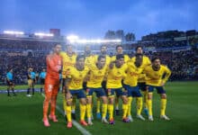 El plantel del América en la cancha de Ciudad de los Deportes.