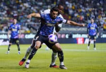 Henry Martín en el partido entre las Águilas del América y León.