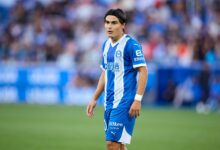 Luka Romero jugando con el Deportivo Alavés por La Liga 2024. Prospecto para representar a la Selección Mexicana.