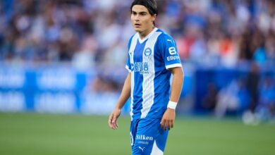 Luka Romero jugando con el Deportivo Alavés por La Liga 2024. Prospecto para representar a la Selección Mexicana.