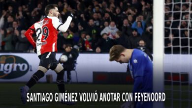 Santiago Giménez volvió anotar con la playera de feyenoord.