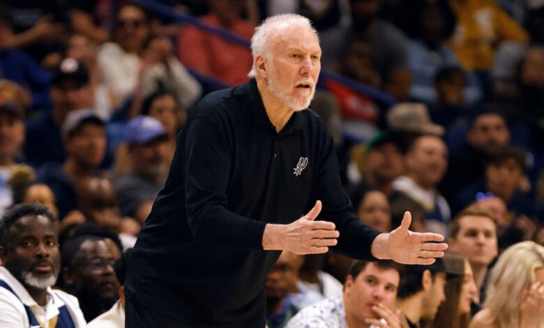 Gregg Popovich es baja indefinida del banco de los San Antonio Spurs.