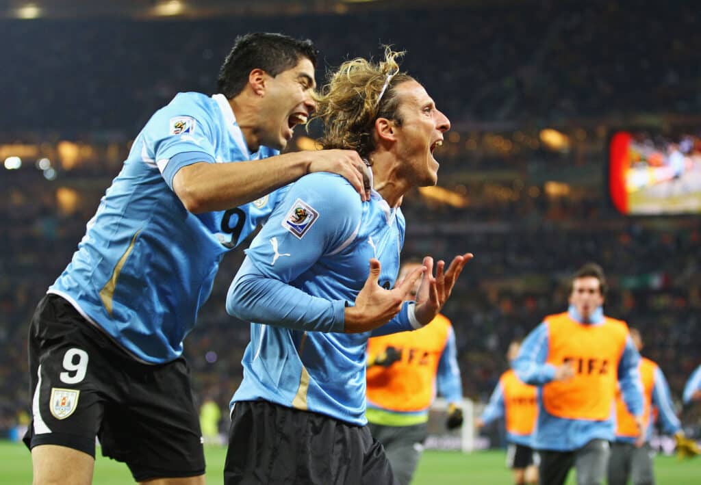 Diego Forlán está listo para su debut en el Uruguay Open 2024 como tenista.  (Photo by Jeff Mitchell - FIFA/FIFA via Getty Images)