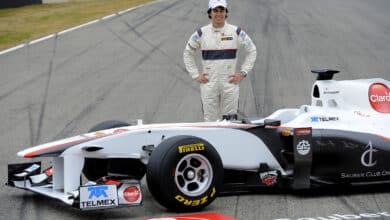 Checo Pérez en su primera experiencia como piloto de la F1.