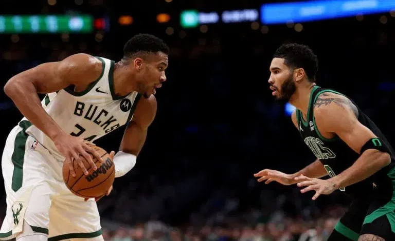 Milwaukee Bucks vs Boston Celtics será uno de los partidos especiales de la jornada de domingo de la NBA.