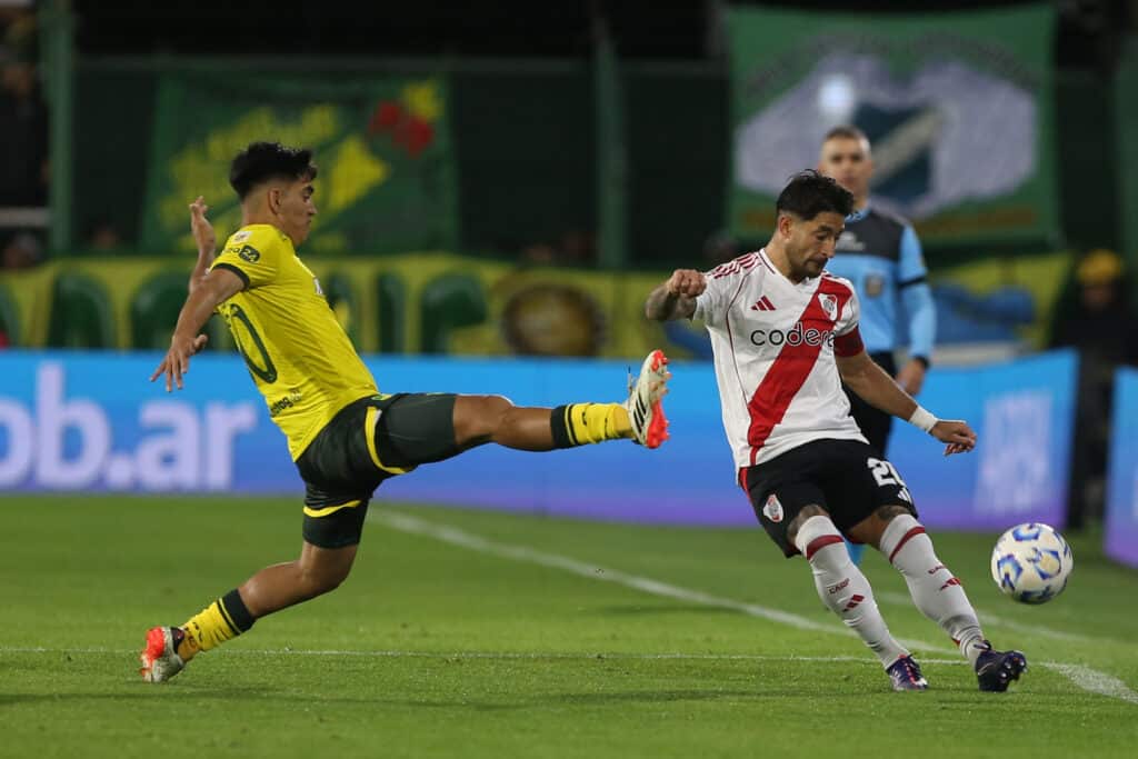 Milton Casco vuelve a la titularidad en River