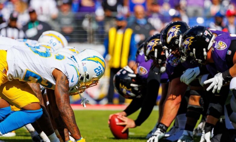 Los Ángeles Chargers vs Baltimore Ravens será el Monday Night de esta jornada de NFL.