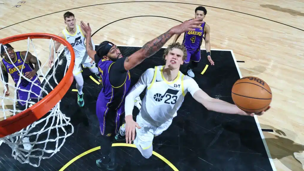 Los Ángeles Lakers vs Utah Jazz será uno de los partidos más esperados de la Emirates NBA Cup. 