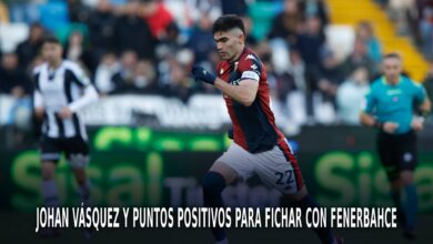 Johan Vásquez con el Genoa de la Serie A de Italia.