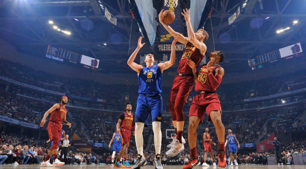 Denver Nuggets vs Cleveland Cavaliers será uno de los partidos especiales de este viernes de NBA.