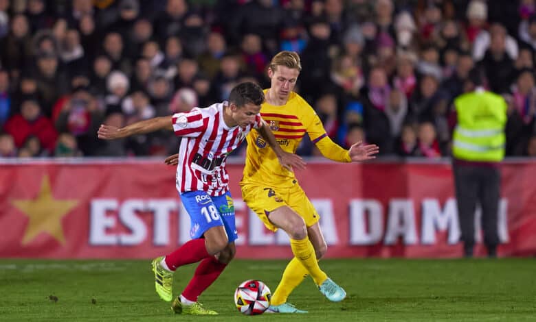 UD Barbastro v FC Barcelona - Copa Del Rey