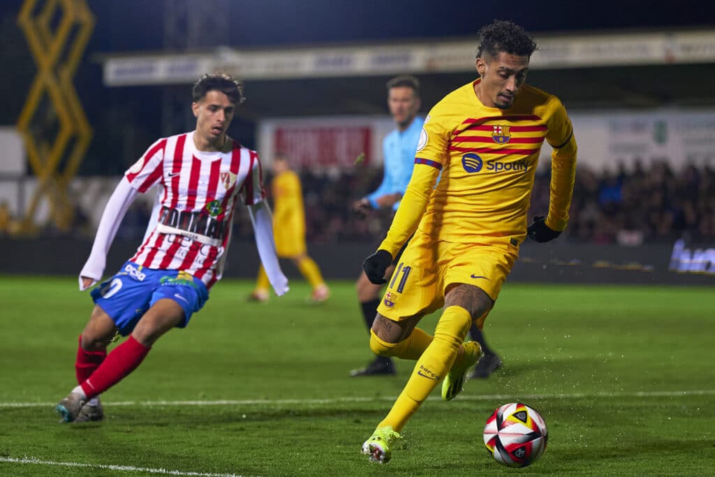 UD Barbastro v FC Barcelona - Copa Del Rey