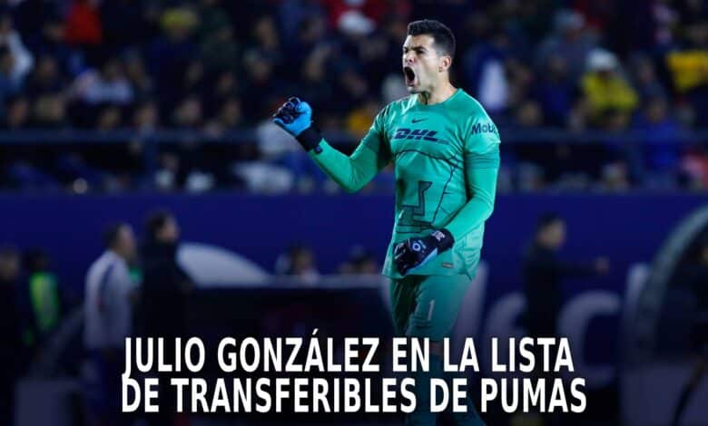 Julio González con Pumas