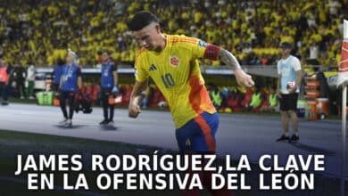 James Rodríguez con la playera de la Selección de Colombia.