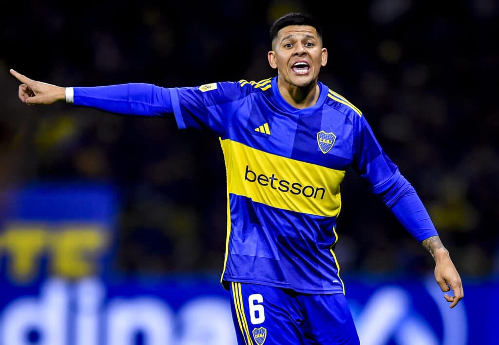 Marcos Rojo will bring some spice to this already fiery Superclasico!