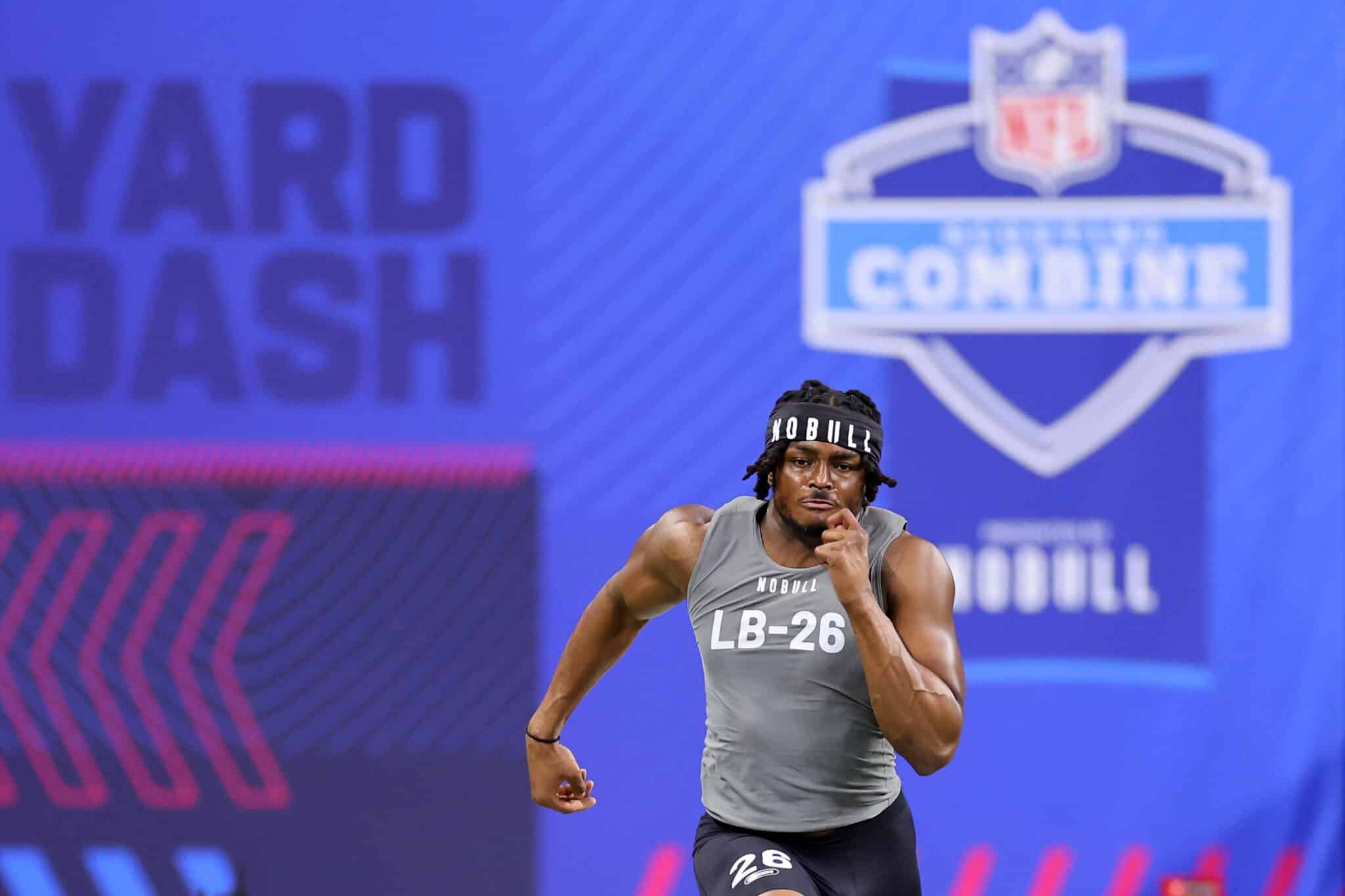 Dallas Turner #LB26 of Alabama participates in the 40-yard dash during the NFL Combine.