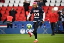 Football player Neymar sports a Kobe Bryant tribute