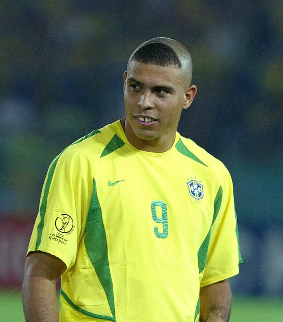 Ronaldo Nazário with Brazil in the 2002 World Cup 