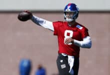 Daniel Jones #8 of the New York Giants