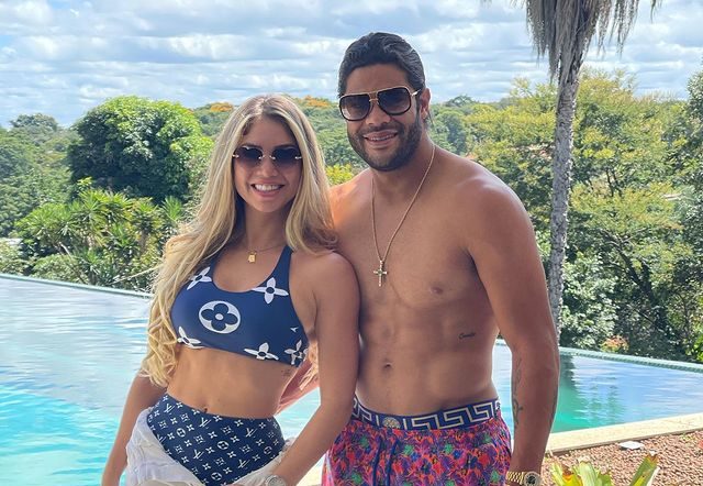 Hulk Se Declara à Esposa Casar Com Você Mudou A Minha Vida 365scores Notícias De Futebol 8921