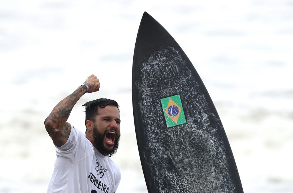 Italo medalhista de ouro do surf em Tóquio